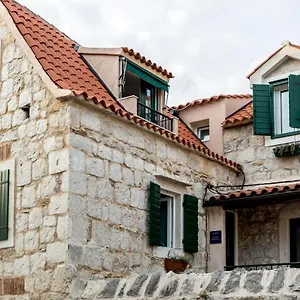 Tomadi Apartman